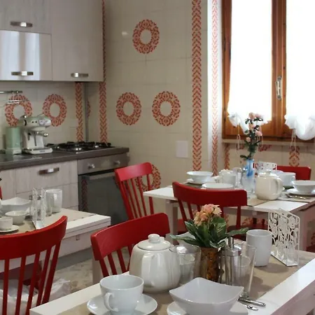 La Chiave Rossa Tuglie