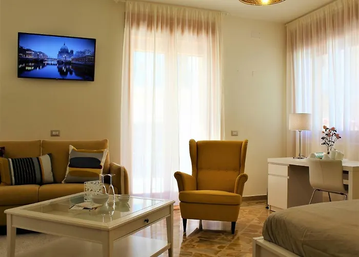 La Chiave Rossa فندق مبيت وإفطار توليي